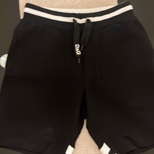 D&G jogging shorts  used size 46
